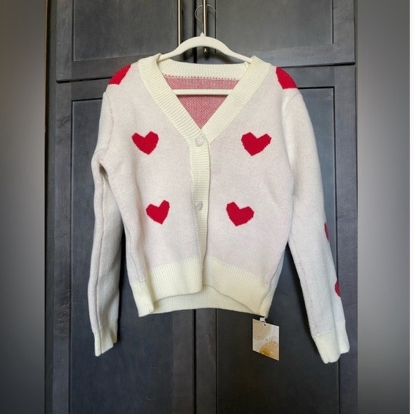 Cute red heart cardigan NWT Valentine’s Day - Picture 2 of 4
